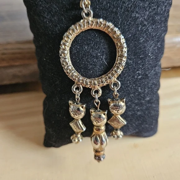 Gold-tone Long Chain 3-Cat Pendant Necklace - Picture 2 of 6